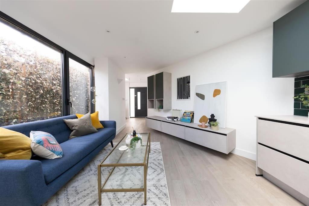 Cozy Leyton House With Garden And Small Terrace 런던 외부 사진